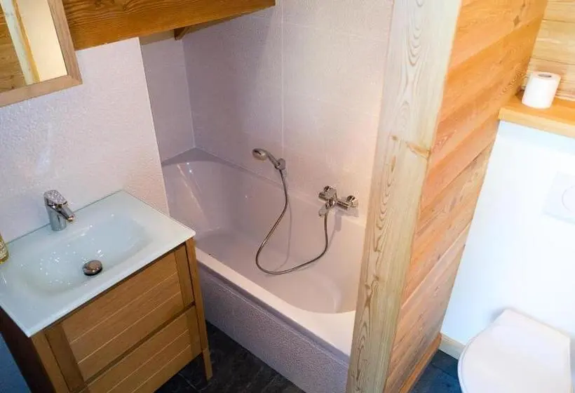 اتاق لوکس, Chambres D Hôtes La Vercouline