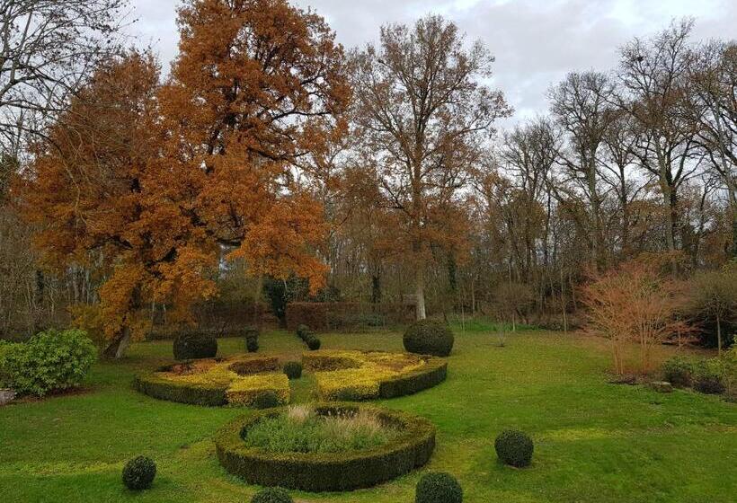 Quarto Estandar Vista Jardim, La Taille De Biou
