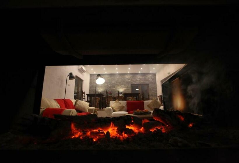 Дом 4 Спальни, Agroturismo Flores Do Campo