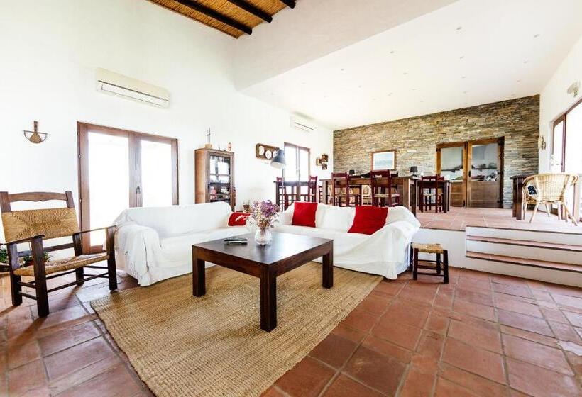 Дом 4 Спальни, Agroturismo Flores Do Campo