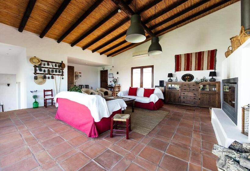 Дом 4 Спальни, Agroturismo Flores Do Campo