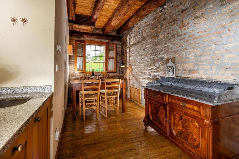 غرفة قياسية ثلاثية, La Casa Gioconda