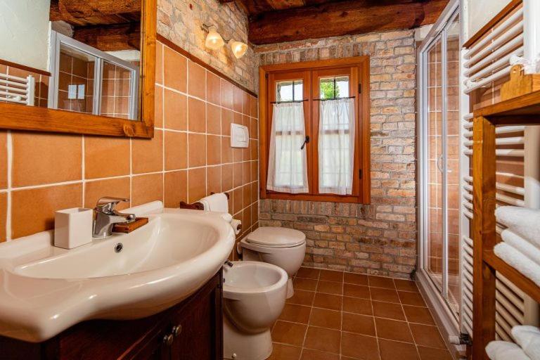 غرفة كلاسيكية ثلاثية, La Casa Gioconda