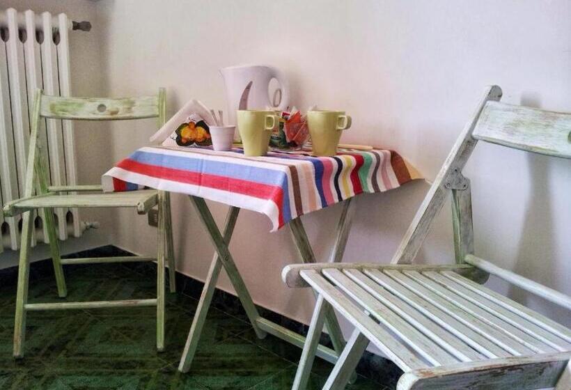 اتاق استاندارد, Arbanella