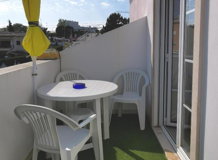 اتاق استاندارد سه نفره, Ricky Guesthouse