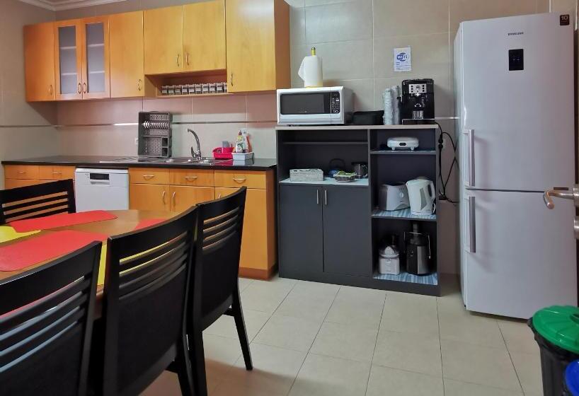 سوئیت با تخت بزرگ, Ricky Guesthouse