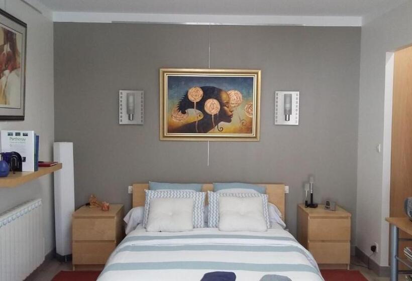 标准间带游泳池, La Chambre Des Amis