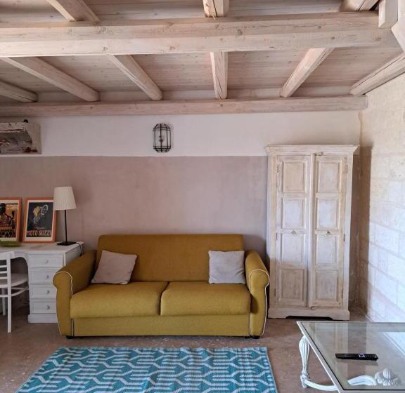 דירת חדר, La Fragna