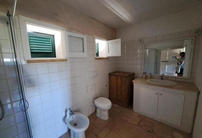 דירת חדר, La Fragna