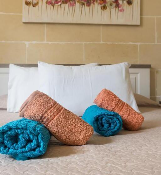 اتاق اکونومی, Acomodation House Kavarna