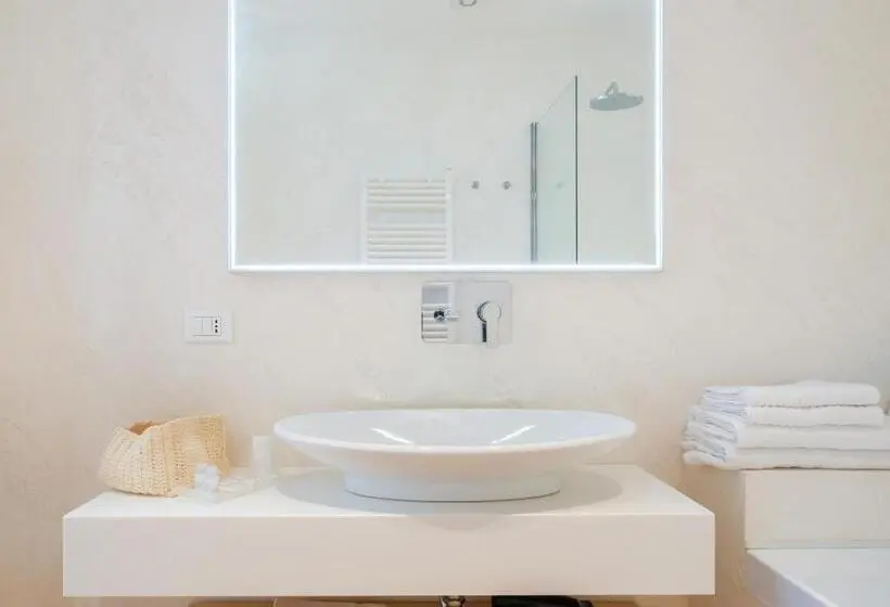 سوییت جونیور با بالکن, Tempobiancosuites