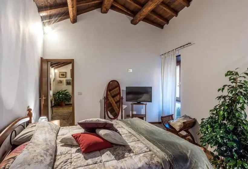 ドゥプレックスルーム, Casa Roma