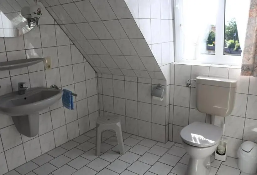 Chambre Standard Individuelle, Gaststätte Feldkamp
