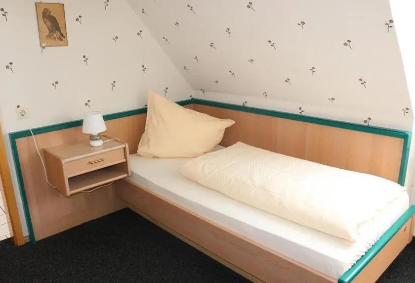 Chambre Standard Individuelle, Gaststätte Feldkamp