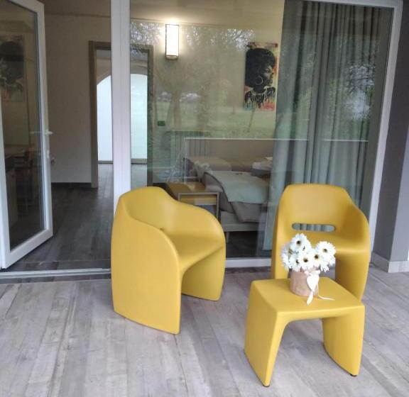 キングサイズベッドのスタンダードルーム, Rainbow Sweet Rooms