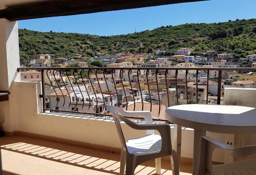 חדר דלוקס עם מרפסת, Su Pranu