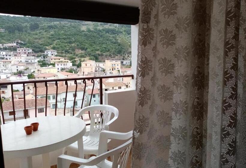 חדר דלוקס, Su Pranu