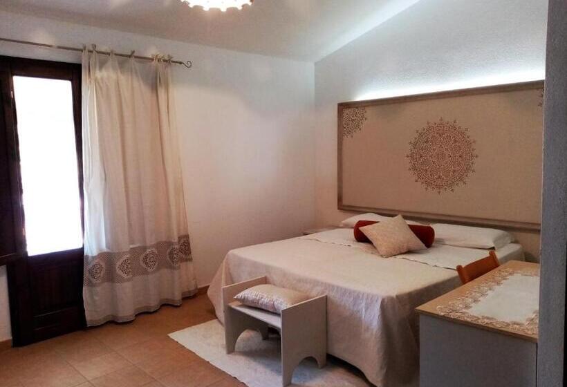 חדר דלוקס עם מרפסת, Su Pranu