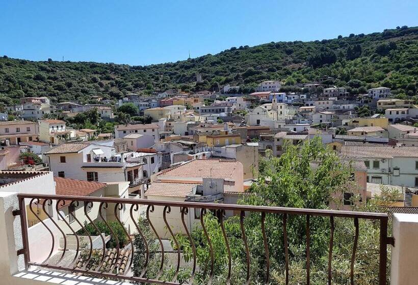 דירת חדר, Su Pranu