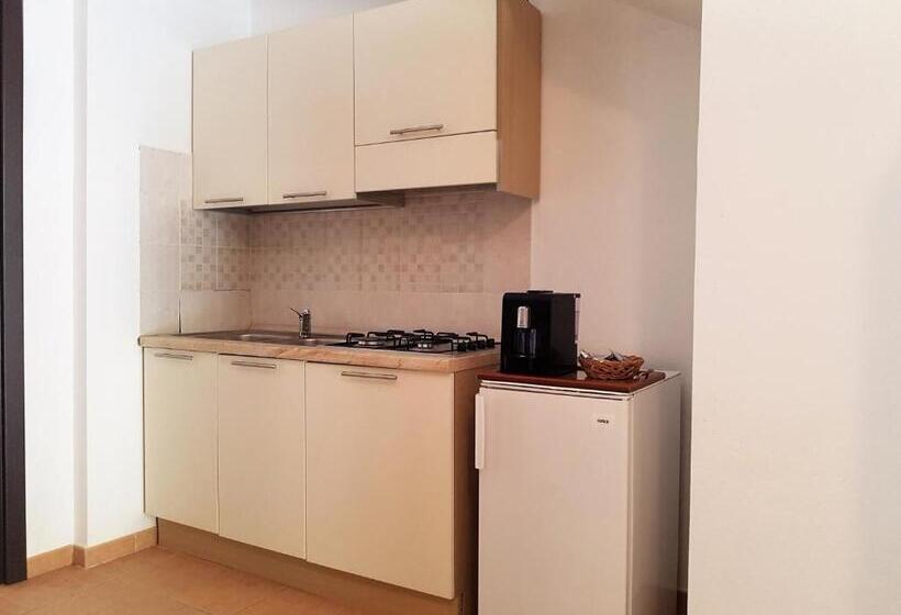 דירת חדר, Su Pranu