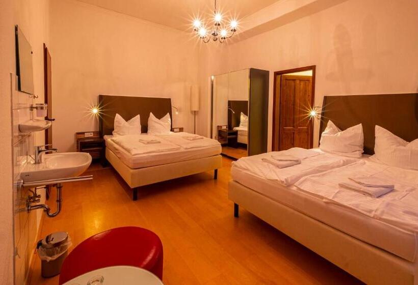 Четырехместный Номер Классик, Wasserschloss Podelwitz