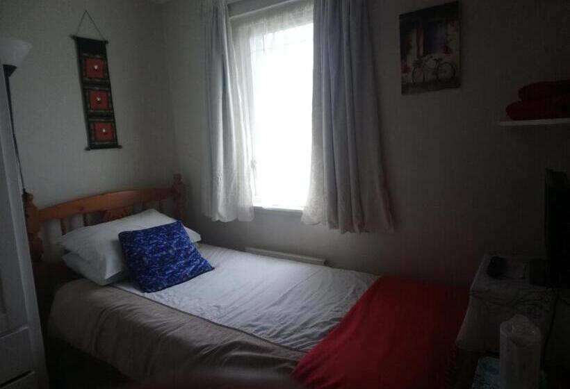 חדר אקונומי יחיד, Homely Haven, Dunfermline