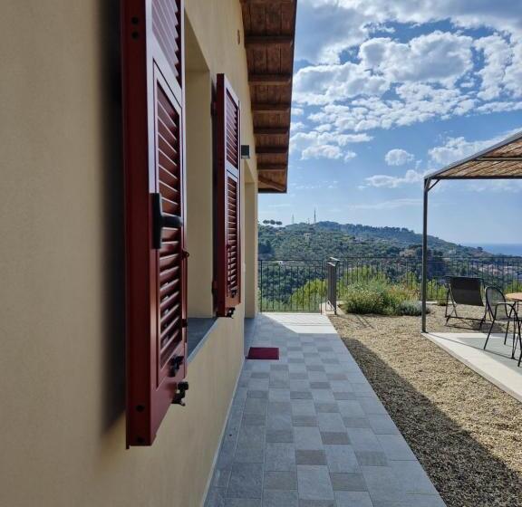 דירת חדר עם טרסה, A Baracca Du Pei