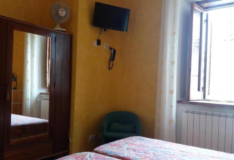Номер Стандарт, Borgo La Forgia