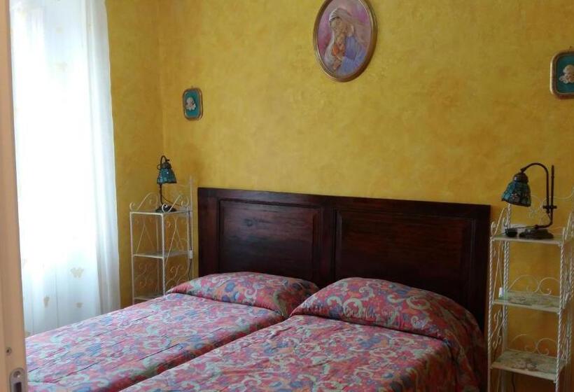 スタンダードルーム, Borgo La Forgia