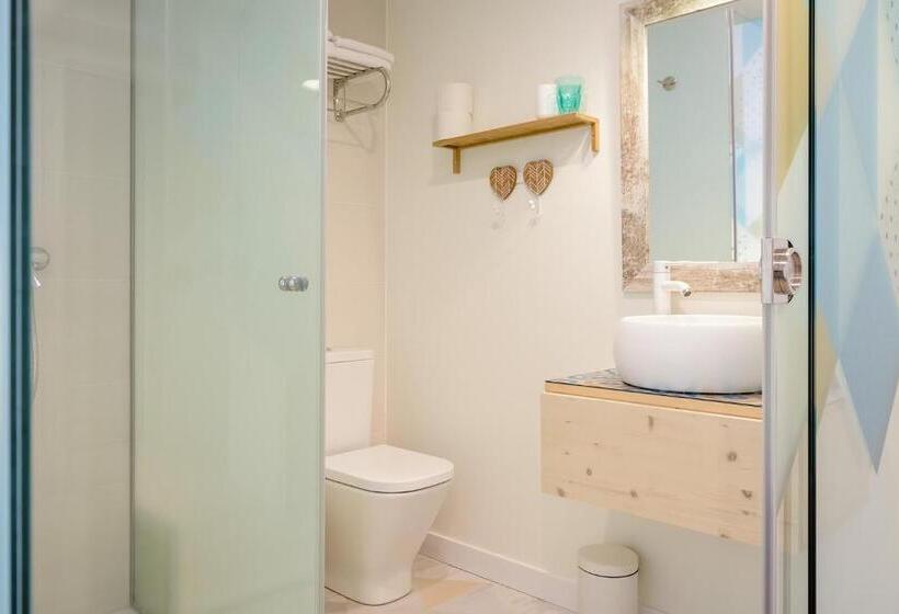 إستوديو ديلوكس, Habitaka, Hogares De Paso