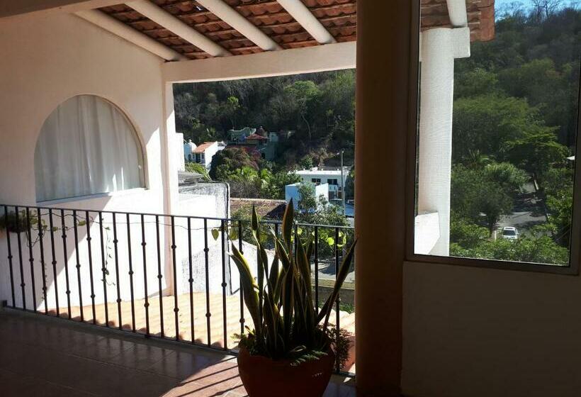 可看到停车场的标准间, La Vivienda Villa