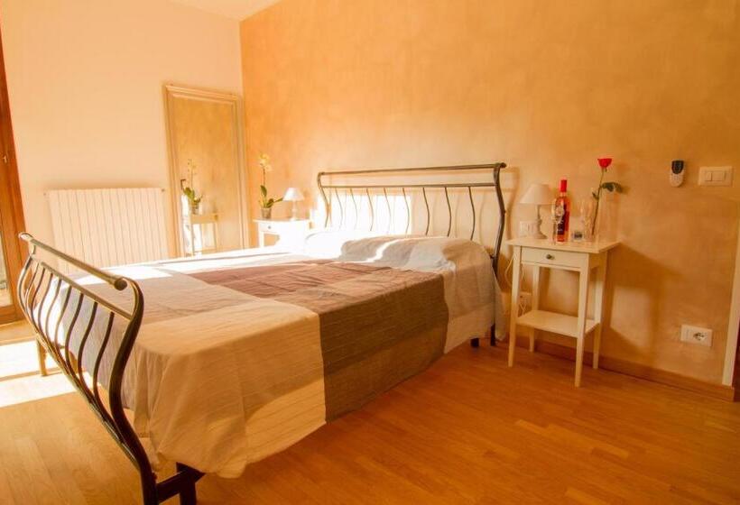 Семейный Номер, B&b Garda In