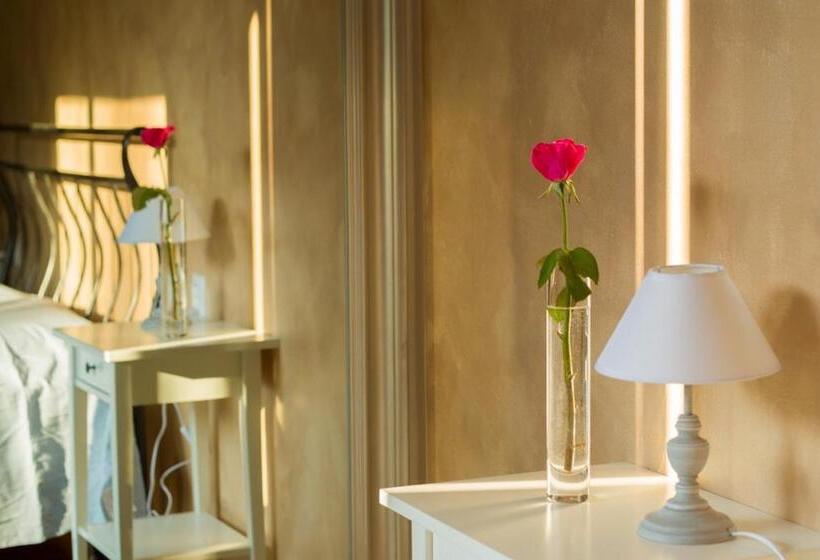 Семейный Номер, B&b Garda In