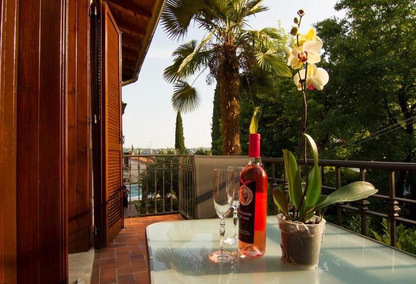 Семейный Номер, B&b Garda In