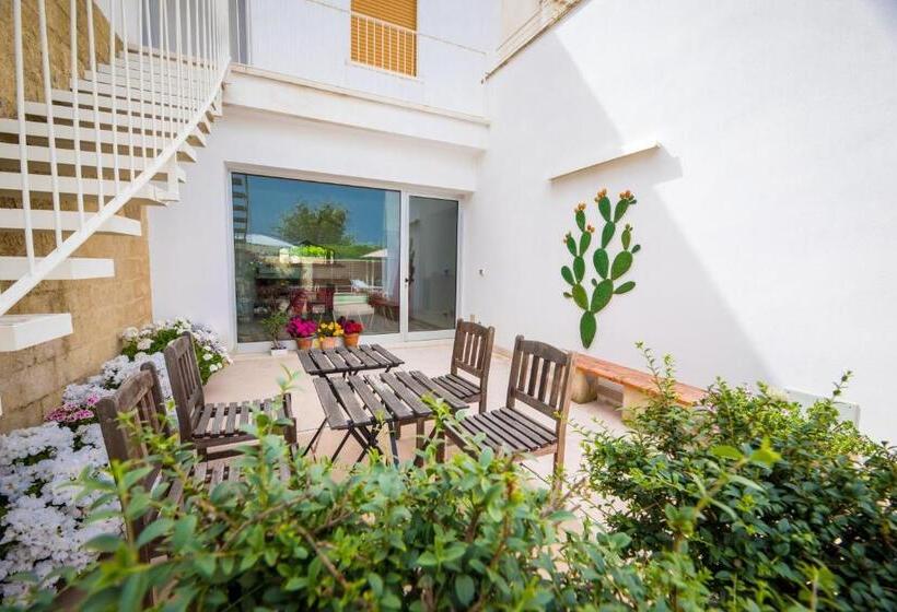 חדר סטנדרט נוף לגינה, Biancolino