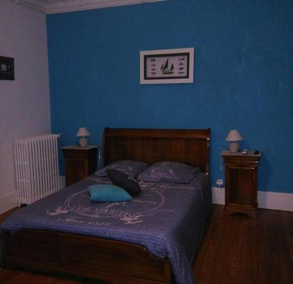 غرفة قياسية, La Tourelle En Normandie