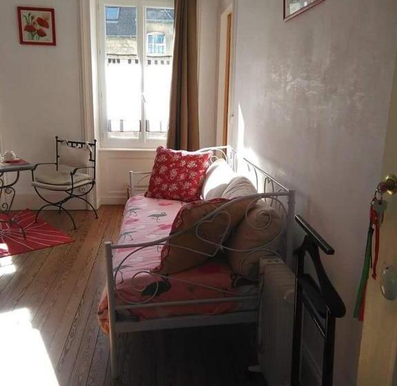 غرفة قياسية ثلاثية, La Tourelle En Normandie