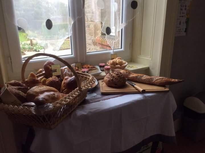 غرفة عائلية, La Tourelle En Normandie