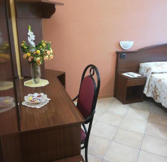 غرفة قياسية, Villa Lulù