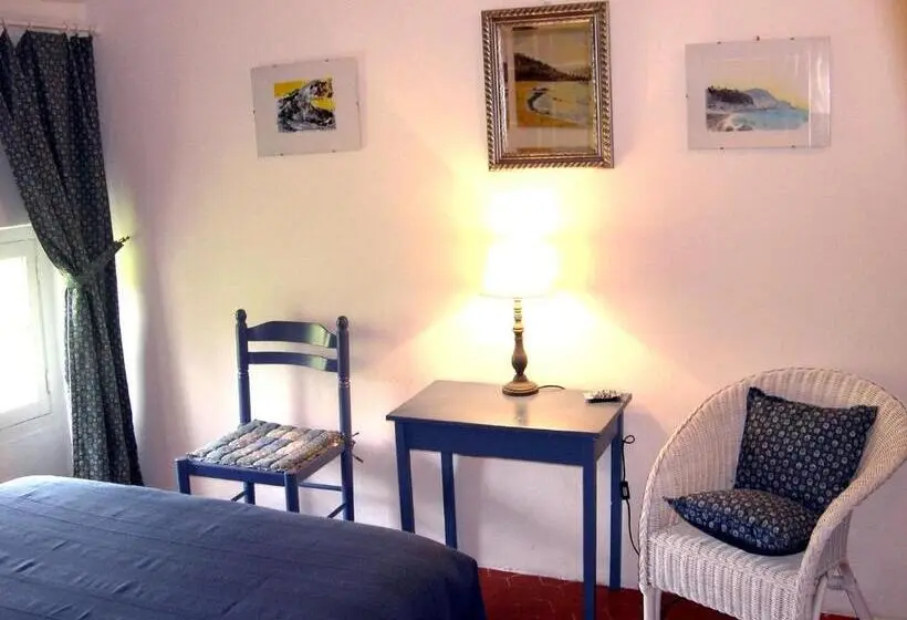 マウンテンビュースタンダードルーム, Domaine Du Paraïs B&b