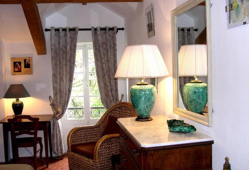 스탠다드 룸 가든 전망, Domaine Du Paraïs B&b