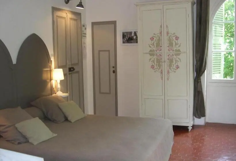 スタンダードルーム, Domaine Du Paraïs B&b