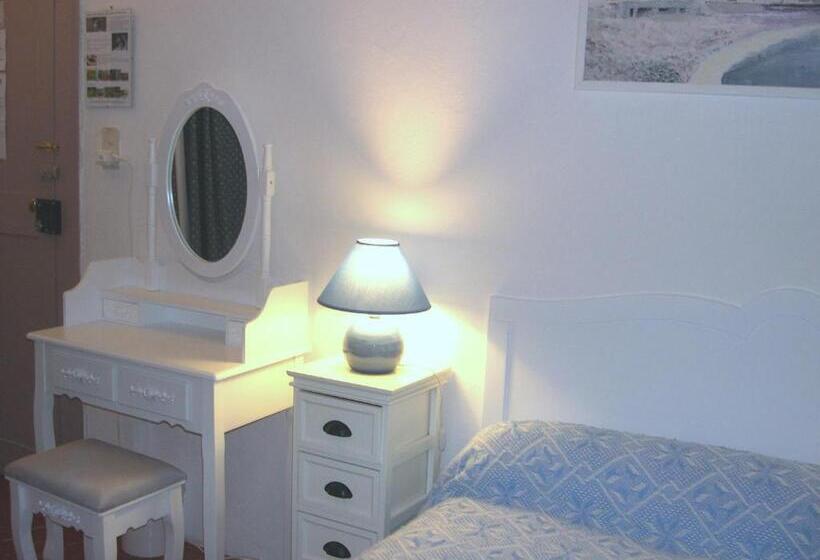 חדר סטנדרט נוף לגינה, Domaine Du Paraïs B&b