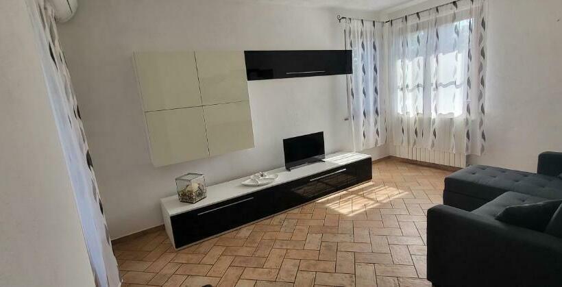 شقة غرفتين, Il Boschetto Tulipano