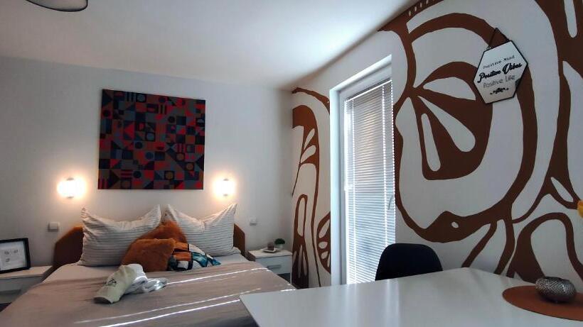 اتاق استاندارد, Apartments & Rooms Saša