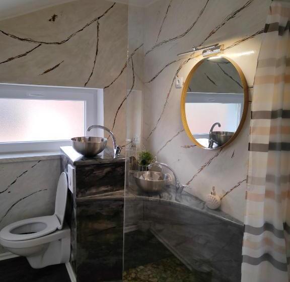 آپارتمان 1 خوابه, Apartments & Rooms Saša