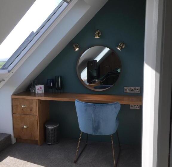 スーペリアールーム, Ceol Na Dtonnta