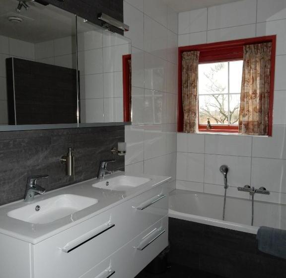 חדר דלוקס, B&b  T Hekkert