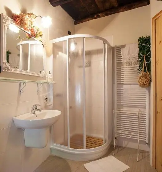 スタンダード4人部屋, Bed And Breakfast Papillon