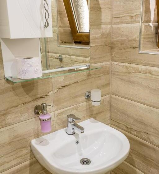 غرفة قياسية سرير كينج, Guest House Milka